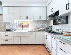 Aluminum kitchen