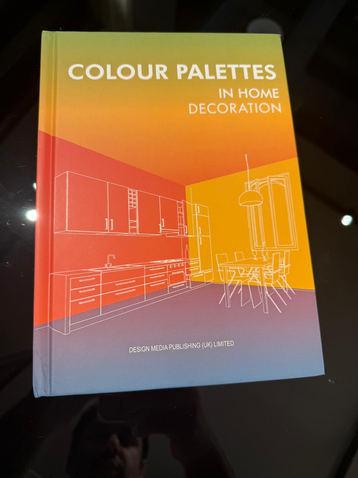 6713a986-1519-46fb-9f37-23197d71c317 colour palettes